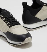 CALVIN KLEIN
Color Block Lace Up Sneakers