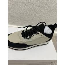CALVIN KLEIN
Color Block Lace Up Sneakers