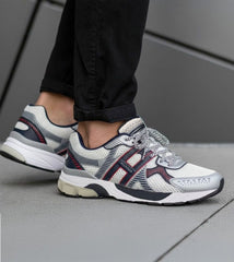 Tommy Hilfiger Pug Lace-Up Sneakers Men - SLV