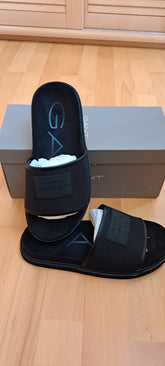 GAnt sliper navy colour