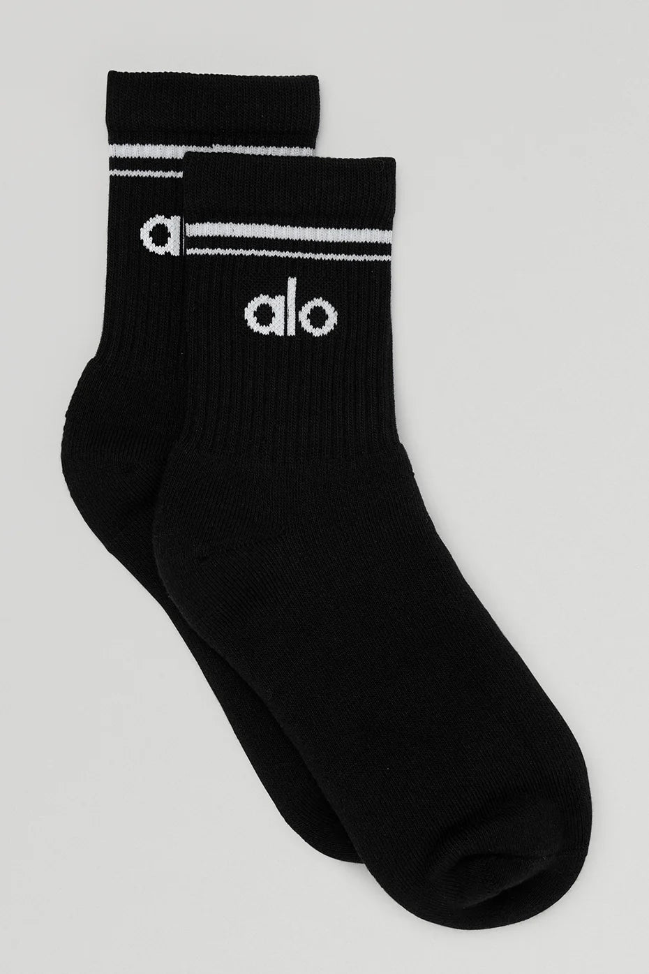 Alo Yoga | Unisex Half-Crew Throwback Sock Black/White