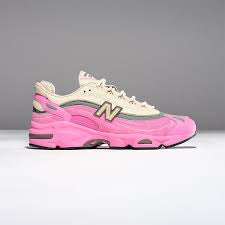 NEW BALANCE 1000