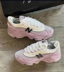 NEW BALANCE 1000