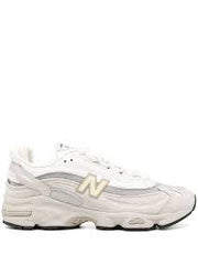 New Balance 1000