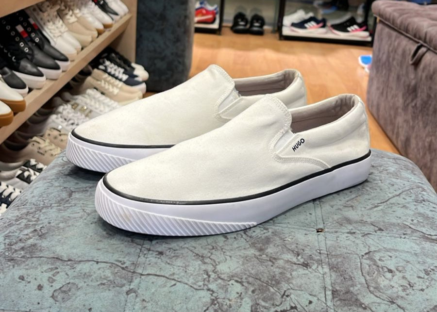 Hugo Dyer Slon Slip On - White
