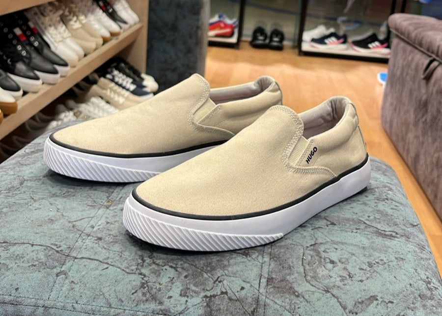 Hugo Dyer Slon Slip On For Men - Beige