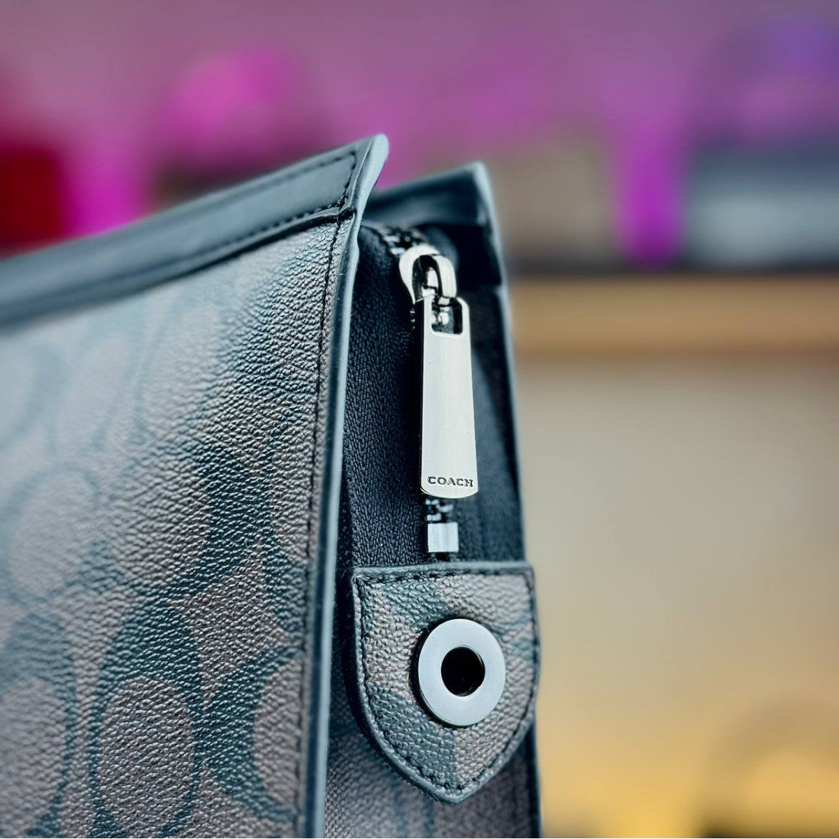 Coach Signature Pouch - Brown/Black